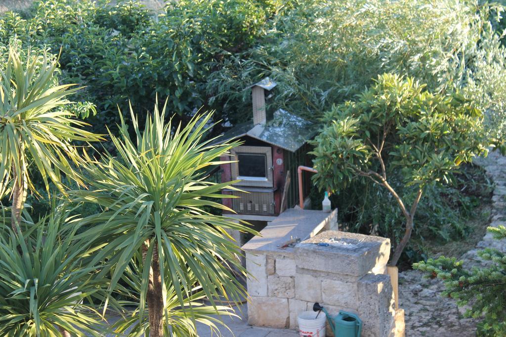 La Casa Del Nonno Acomodação com café da manhã Alberobello Exterior foto