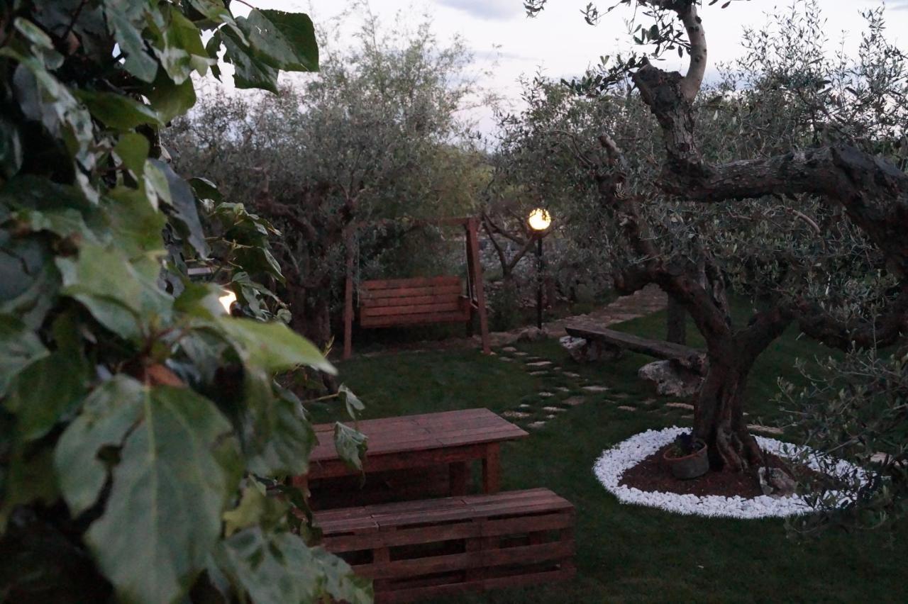 La Casa Del Nonno Acomodação com café da manhã Alberobello Exterior foto